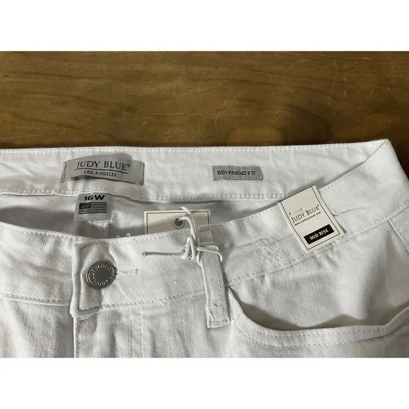 JUDY BLUE Jeans Womens 16W White Boyfriend Fit Stretch Distressed Mid Rise - Picture 5 of 15